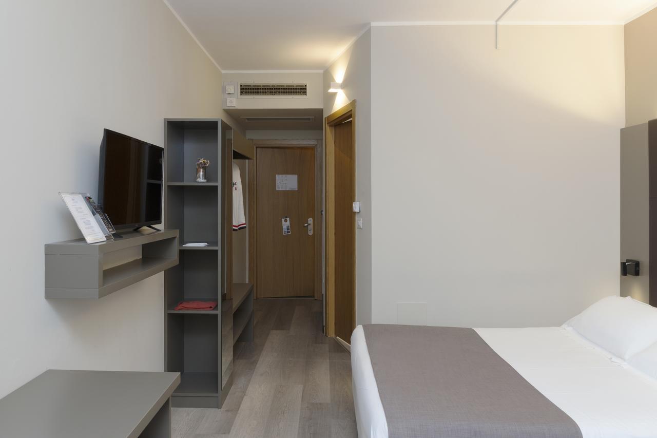City Hotel & Suites Foligno Eksteriør billede