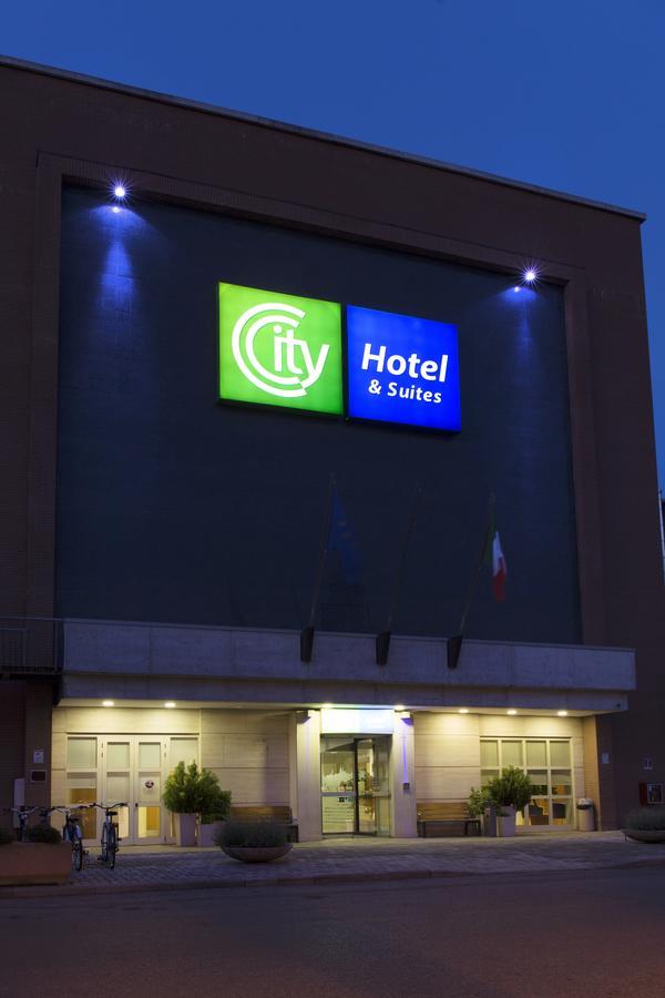 City Hotel & Suites Foligno Eksteriør billede