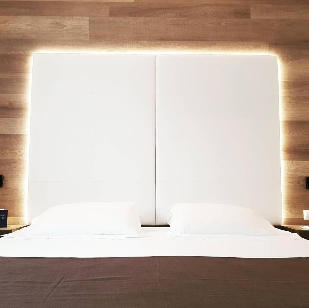City Hotel & Suites Foligno Eksteriør billede